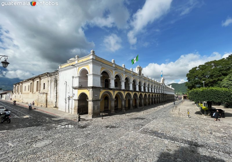 Palacio de los Capitanes Generales.