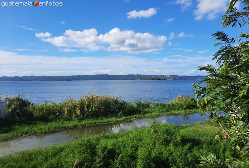 Lago Petén Itzá