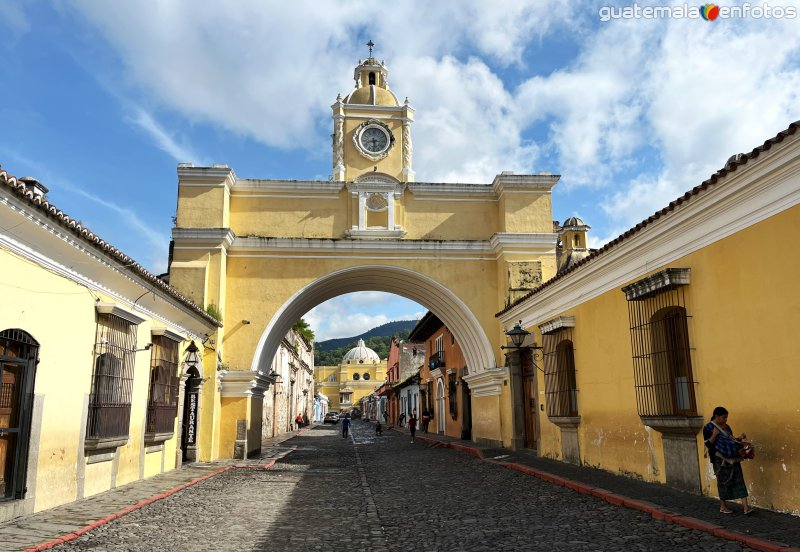 Fotos de Antigua Guatemala, Sacatepéquez: Arco de Santa Cecilia