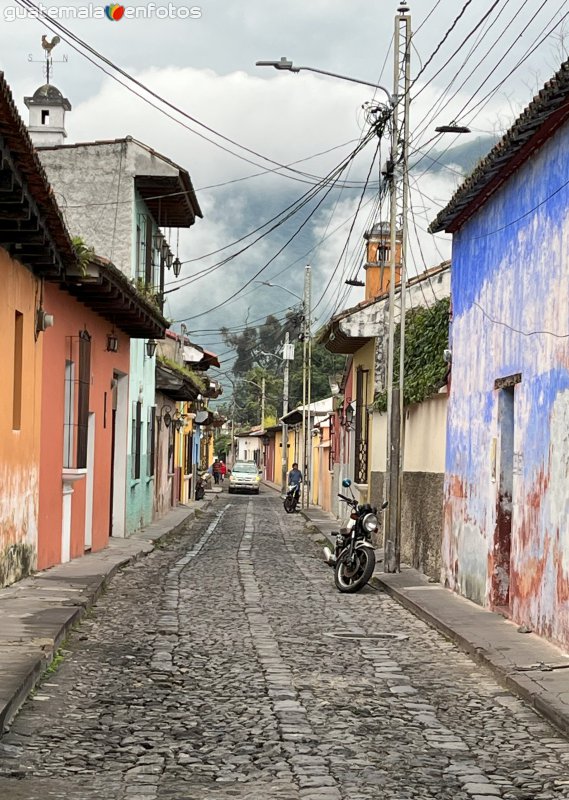 Fotos de Antigua Guatemala, Sacatepéquez: Calle de los Nazarenos.